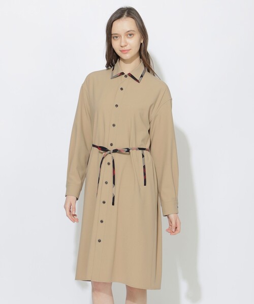 CB CRESTBRIDGE(シービークレストブリッジ)の「クレストブリッジチェックトリムシャツコート(シャツ/ブラウス・レディース・ブラック/ベージュ系その他5・1/3)」の2枚目の写真