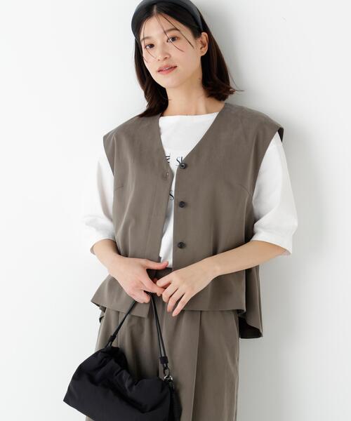 human woman(ヒューマンウーマン)の「◆【ウォッシャブル/セットアップ可】セルロースコットンサテンセットアップ(Tシャツ/カットソー・レディース・ネイビー/ブラウン系その他・MEDIUM)」の10枚目の写真