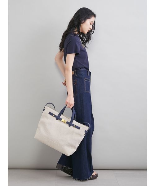 Mila Owen（ミラオーウェン）の「玉縁ポケットセミフレアデニムパンツ（デニムパンツ・レディース・ライトブルー/インディゴブルー/ベージュ・00/2/1/0）」の16枚目の写真