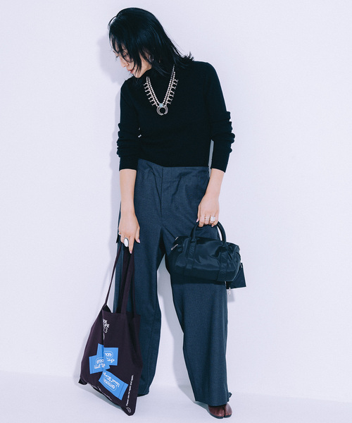 OUTDOOR PRODUCTS(アウトドアプロダクツ)の「Cozue Ninomiya EX suspender pants(スラックス・レディース・チャコールグレー/カーキ/アイボリー・38/36)」の1枚目の写真