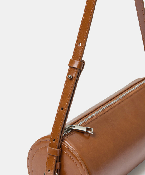 MUSINSA STANDARD WOMAN（ムシンサスタンダードウーマン）の「ウィメンズスモールシリンダーショルダーバッグ[ブラウン]（ショルダーバッグ・レディース・その他・FREE）」の6枚目の写真