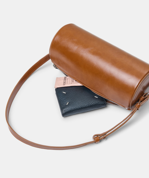 MUSINSA STANDARD WOMAN（ムシンサスタンダードウーマン）の「ウィメンズスモールシリンダーショルダーバッグ[ブラウン]（ショルダーバッグ・レディース・その他・FREE）」の8枚目の写真