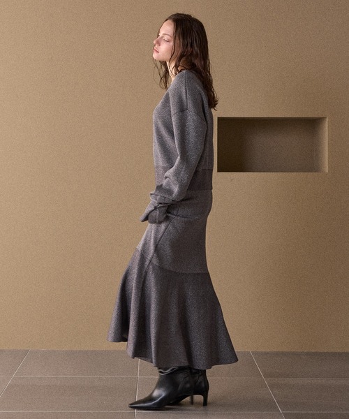 MIELI INVARIANT（ミエリインヴァリアント）の「2way Tuck Glitter Knit Tops（ニット/セーター・レディース・ブラック・FREE）」の11枚目の写真