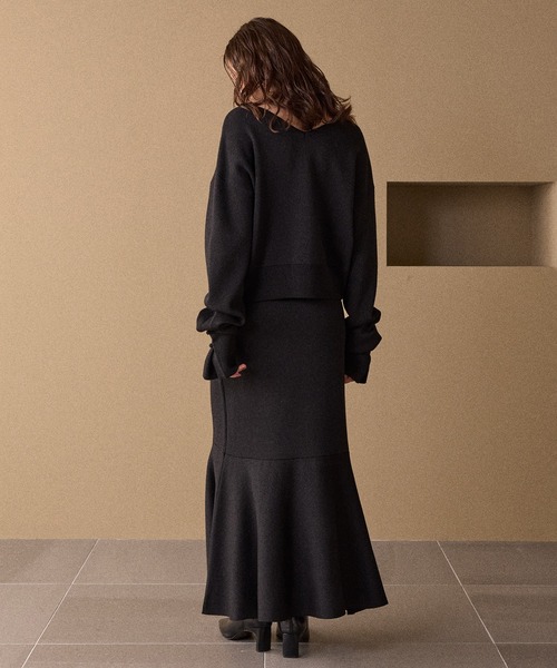 MIELI INVARIANT（ミエリインヴァリアント）の「2way Tuck Glitter Knit Tops（ニット/セーター・レディース・ブラック・FREE）」の6枚目の写真