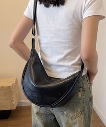 PUレザー ハーフムーンショルダーバッグ
