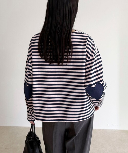 fredy emue（フレディエミュ）の「ボーダーハートパッチプルオーバー（Tシャツ/カットソー・レディース・ブルー系その他/オレンジ系その他/ホワイト系その他/パープル系その他・38）」の2枚目の写真