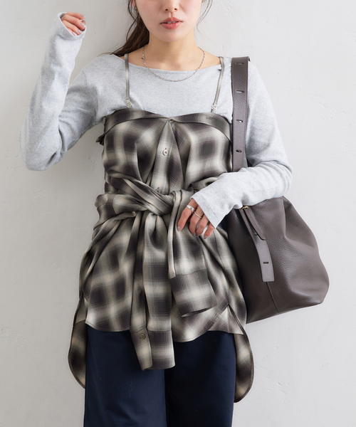 U by SPICK&SPAN（ユーバイスピックアンドスパン）の「CAMIRABLE ビッグシャツ（シャツ/ブラウス・レディース・ネイビー/サックスブルー・FREE）」の10枚目の写真