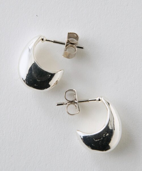 THE PAUSE(ザ ポーズ)の「【THE PAUSE】カーブピアス(ピアス(両耳用)・レディース・ゴールド/シルバー・FREE)」の5枚目の写真