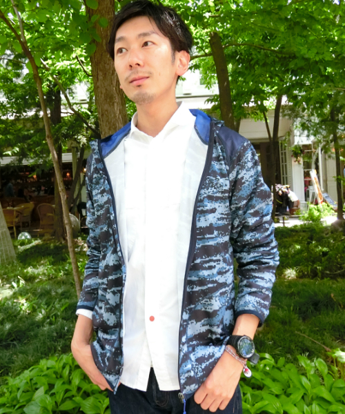 MARMOT(マーモット)の「ダートストレッチパーカ(DART STRETCH PARKA)(マウンテンパーカー・メンズ・ベージュ/ネイビー・LARGE/MEDIUM/X-LARGE)」の1枚目の写真