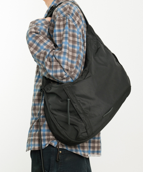 SSRL(シエスタ ロイヤル レーベル)の「Pack Hobo Cross Bag / Black(メッセンジャーバッグ・レディース・その他・FREE)」の1枚目の写真