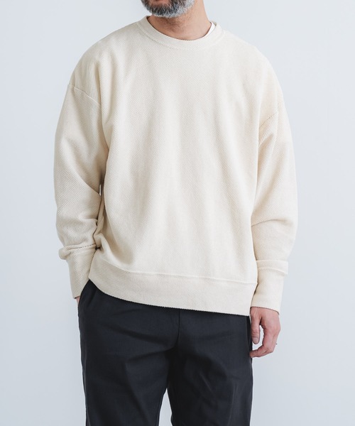 quadro(クオドロ)の「16/1BDカルゼクルーネックプルオーバー(Tシャツ/カットソー・メンズ・ブラック/グレー/キナリ・MEDIUM/LARGE)」の2枚目の写真