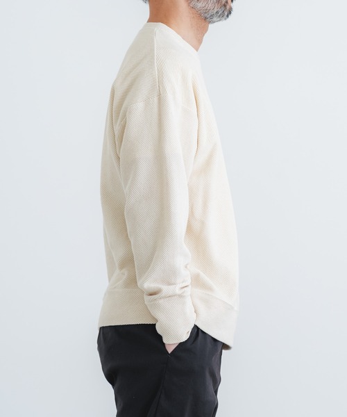 quadro(クオドロ)の「16/1BDカルゼクルーネックプルオーバー(Tシャツ/カットソー・メンズ・ブラック/グレー/キナリ・MEDIUM/LARGE)」の19枚目の写真