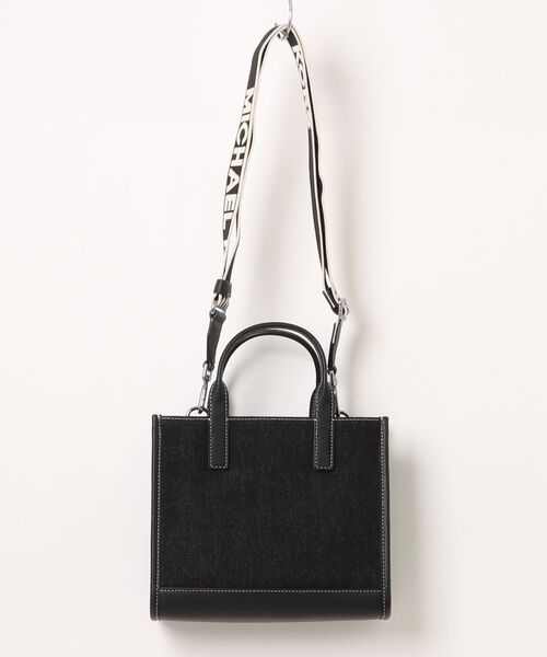 MICHAEL KORS(マイケルコース)の「XBODY STCTRD TOTE W TP ZP Crossbody(ショルダーバッグ・メンズ・ブラック系・FREE)」の2枚目の写真