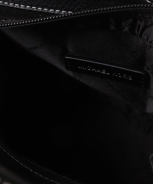 MICHAEL KORS(マイケルコース)の「XBODY STCTRD TOTE W TP ZP Crossbody(ショルダーバッグ・メンズ・ブラック系・FREE)」の4枚目の写真