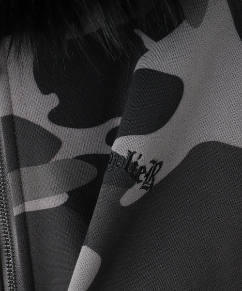 JOINT WORKS（ジョイントワークス）の「SUPPLIER / サプライヤー Camouflage Faux Cross Zip Hoodi（パーカー・メンズ・ブラック・LARGE）」の5枚目の写真