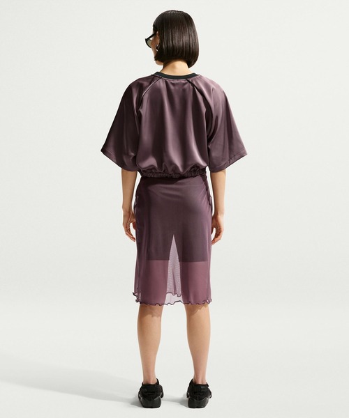 NIKE(ナイキ)の「NIKE AS WMNS NSW OFFLN WVN STN SS TOP / ナイキ ウィメンズ NSW OFFLN WVN STN SS トップ 【SP】(Tシャツ/カットソー・レディース・ブラック/パープル/ホワイト・S/M/L)」の15枚目の写真