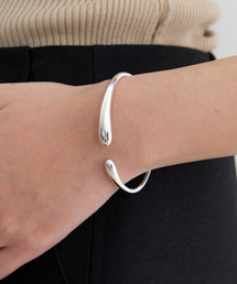 BYWEEKEND（バイウィーケンド）の「Rain drop bangle（ブレスレット）」