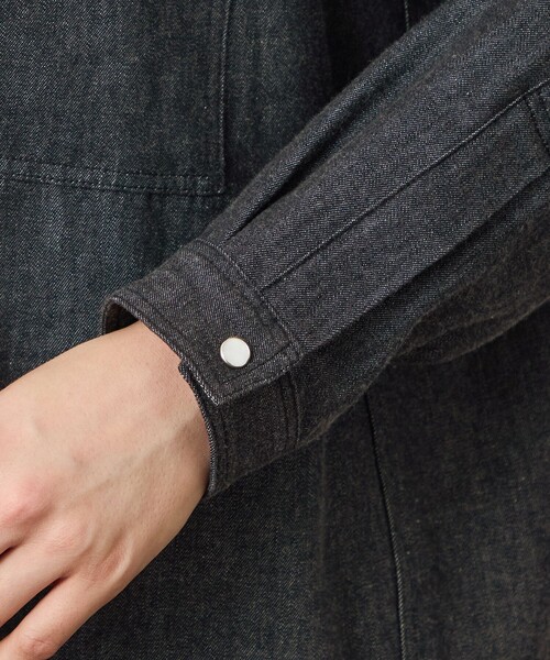 MACKINTOSH PHILOSOPHY(マッキントッシュ フィロソフィー)の「GREY LABEL ライトデニムワークシャツ(シャツ/ブラウス・レディース・ブラック/ダークネイビー・6/2)」の9枚目の写真