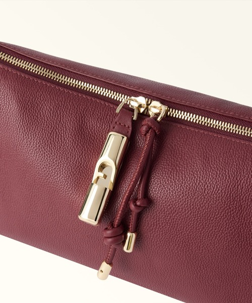 FURLA(フルラ)の「フルラ デビー (Furla Debby) ショルダーバッグ(ショルダーバッグ・レディース・ブラック・ONE SIZE)」の19枚目の写真