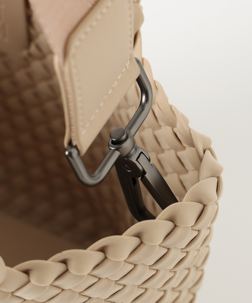 Deuxieme Classe（ドゥーズィエムクラス）の「*【NAGHEDI/ナゲディ】 BARTHS SMALL（トートバッグ・レディース・アイボリー・FREE）」の5枚目の写真