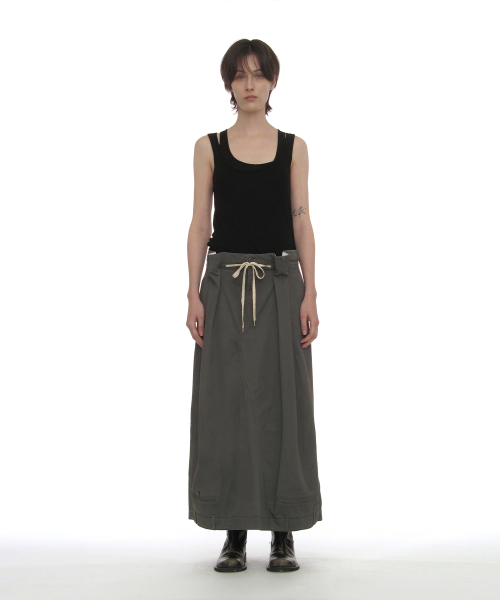 PARTIMENTO WOMEN(パルティメントウィメン)の「インバーテッドドローストリングマキシスカート_チャコール(スカート・レディース・その他・SMALL/MEDIUM)」の2枚目の写真