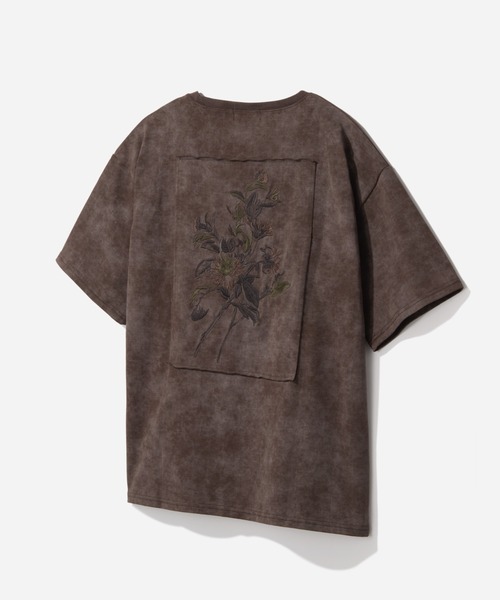 HARE（ハレ）の「ピグメントバッグフラワーカット(HARE)（Tシャツ/カットソー・メンズ・グレー/ブラック/ブラウン/パープル/ブルー・SMALL/MEDIUM）」の4枚目の写真