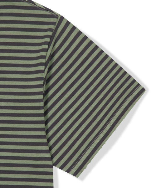WKNDRS（ウィーキャンドース）の「[KOIN SEOUL] DAMAGED STRIPED T-SHIRT (KHAKI)（Tシャツ/カットソー・レディース・その他・SMALL/MEDIUM/LARGE/X-LARGE）」の11枚目の写真