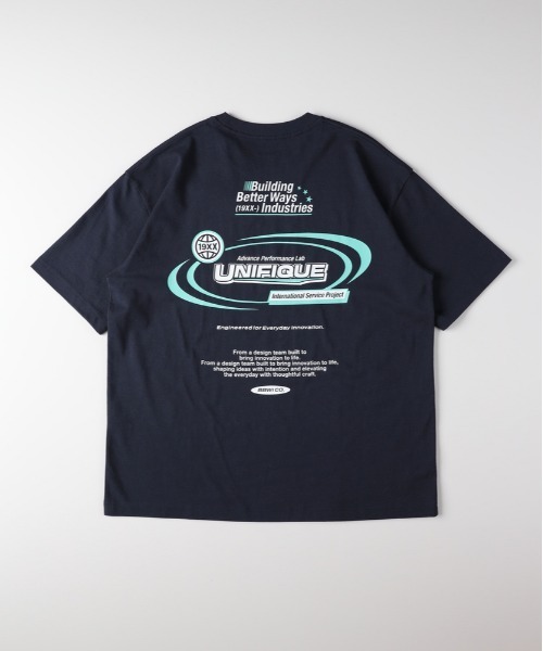 Right-on（ライトオン）の「Refurbish(リファービッシュ)【メンズ】ストリートグラフィック半袖Tシャツ（Tシャツ/カットソー・メンズ・ネイビー/イエロー/レッド/ホワイト/ブラック/オフホワイト・S/M/L/XL）」の4枚目の写真