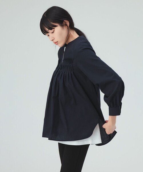 BEAMS HEART(ビームスハート)の「変形タック ノーカラー ブラウス(シャツ/ブラウス・レディース・その他/その他3/ネイビー/その他2・FREE)」の7枚目の写真
