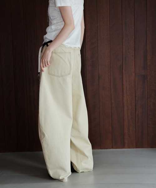 chuclla（チュクラ）の「フラワーモチーフバルーンデニム chw26s228（デニムパンツ・レディース・アイボリー/ブルー・L/S/M）」の8枚目の写真