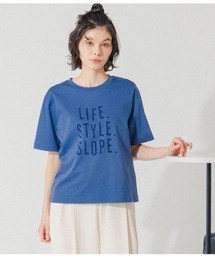 【滑らかな肌触り・着回し】LETTERING グラフィックTシャツ