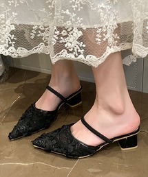 レース ポイインテッドトゥ ストラップ付き ミュール サンダル