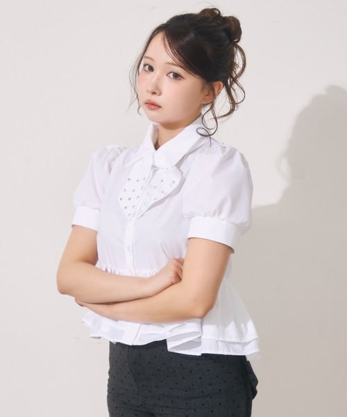 TITTY&CO.（ティティーアンドコー）の「ビジューリボンぺプラムブラウス（シャツ/ブラウス・レディース・ブルー/ホワイト・FREE）」の16枚目の写真