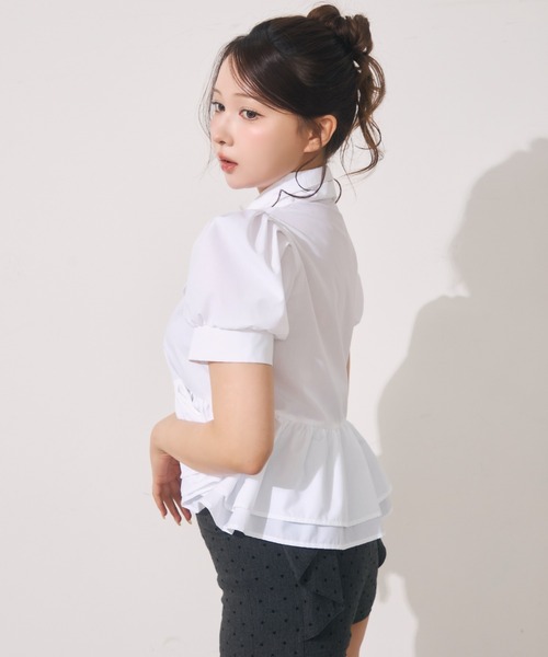 TITTY&CO.（ティティーアンドコー）の「ビジューリボンぺプラムブラウス（シャツ/ブラウス・レディース・ブルー/ホワイト・FREE）」の17枚目の写真