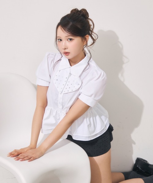 TITTY&CO.（ティティーアンドコー）の「ビジューリボンぺプラムブラウス（シャツ/ブラウス・レディース・ブルー/ホワイト・FREE）」の18枚目の写真