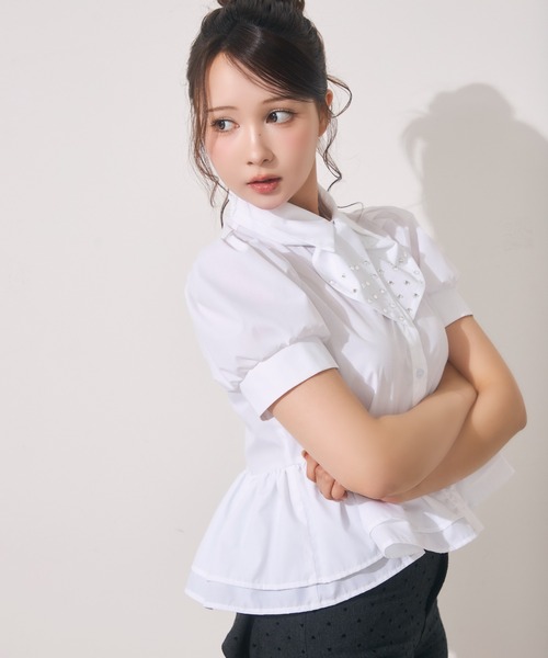 TITTY&CO.（ティティーアンドコー）の「ビジューリボンぺプラムブラウス（シャツ/ブラウス・レディース・ブルー/ホワイト・FREE）」の20枚目の写真