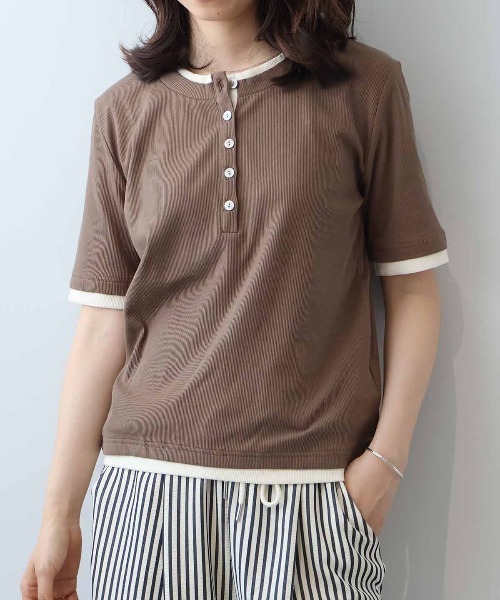 leswel(レスウェル)の「【M/L】バイカラーレイヤードライクヘンリーネックTシャツ(Tシャツ/カットソー・レディース・ブラック/ブラウン/クリーム/ベージュ/イエロー・M/L)」の3枚目の写真