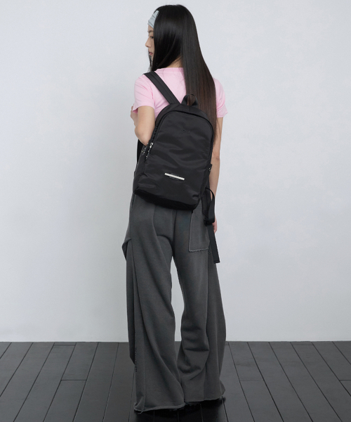 RAIMENT(レイメント)の「Logo Point Backpack_Black(バックパック/リュック・レディース・その他・FREE)」の8枚目の写真