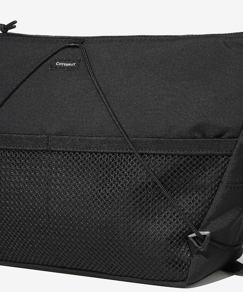 COVERNAT（カバーナット）の「LIGHTWEIGHT SACOCHE BAG（ショルダーバッグ・メンズ・パープル/ネイビー/ブラック・FREE）」の9枚目の写真