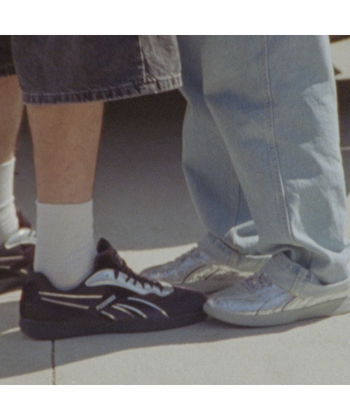 Reebok(リーボック)の「プレジャーズ ハマー ストリート / PLEASURES HAMMER STREET(スニーカー・メンズ・シルバー・23.0cm/24.5cm/24.0cm/25.0cm/25.5cm/26.0cm/26.5cm/27.0cm/27.5cm/28.0cm/28.5cm/30.0cm)」の2枚目の写真