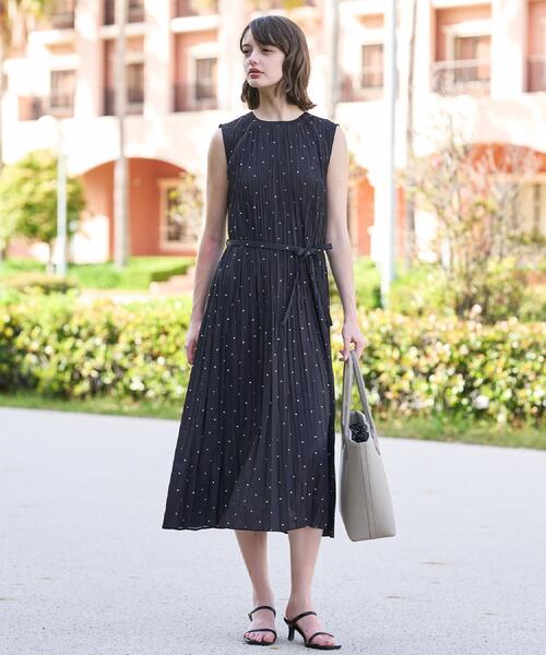 DRESSTERIOR（ドレステリア）の「【ウォッシャブル/2WAYシルエット】ノースリーブプリーツワンピース（ワンピース・レディース・ブラウン系その他/ブラック系・34/36/38）」の17枚目の写真