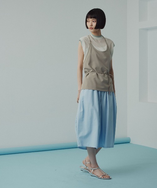 W:Huku(フーク)の「【W:Huku / シルキーサマーツイル】ホルターネック キャミソール / Silky Summer Twill Halter-Neck Camisole(キャミソール・レディース・ブラック/ベージュ/グレー・FREE)」の14枚目の写真