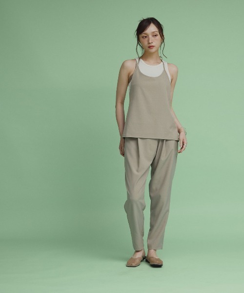 W:Huku(フーク)の「【W:Huku / シルキーサマーツイル】ホルターネック キャミソール / Silky Summer Twill Halter-Neck Camisole(キャミソール・レディース・ブラック/ベージュ/グレー・FREE)」の17枚目の写真
