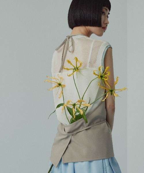 W:Huku(フーク)の「【W:Huku / シルキーサマーツイル】ホルターネック キャミソール / Silky Summer Twill Halter-Neck Camisole(キャミソール・レディース・ブラック/ベージュ/グレー・FREE)」の18枚目の写真