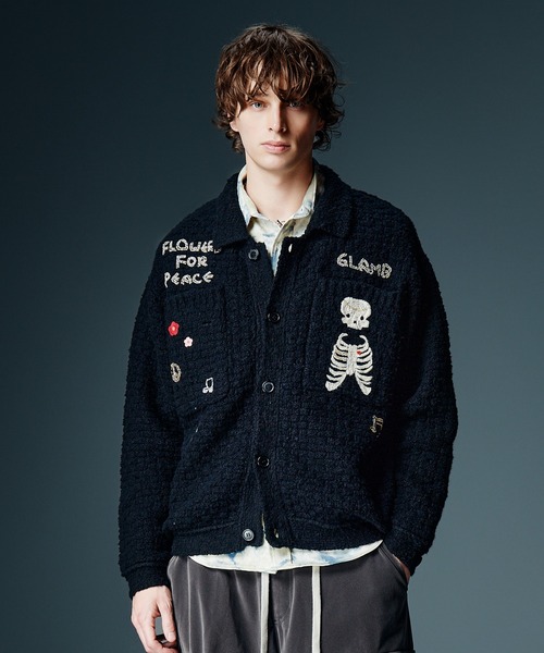 glamb(グラム)の「Flower Peace Jacket / フラワーピースジャケット(ニット/セーター・メンズ・ブラック/マルチ/ネイビー・S/M/L)」の2枚目の写真