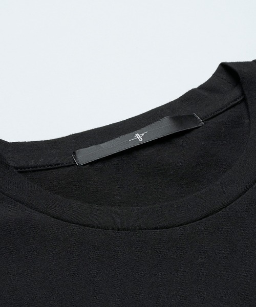 NO ID.(ノーアイディ)の「mt10529- Binary numberプリントT Tシャツ(858006-490T)(Tシャツ/カットソー・メンズ・ブラック/ホワイト・2/1)」の3枚目の写真