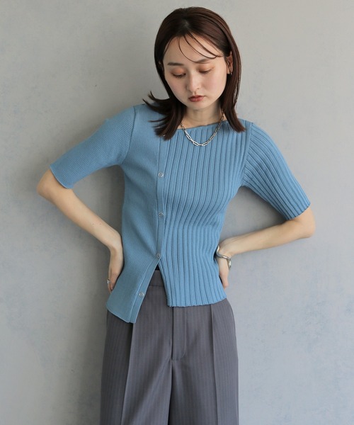 &g'aime(アンジェム)の「【&g'aime 】リブ切替半袖ニット Ribbed Panel Short-Sleeve Knit(Tシャツ/カットソー・レディース・ブルー/グリーン/ホワイト/ブラック・FREE)」の1枚目の写真