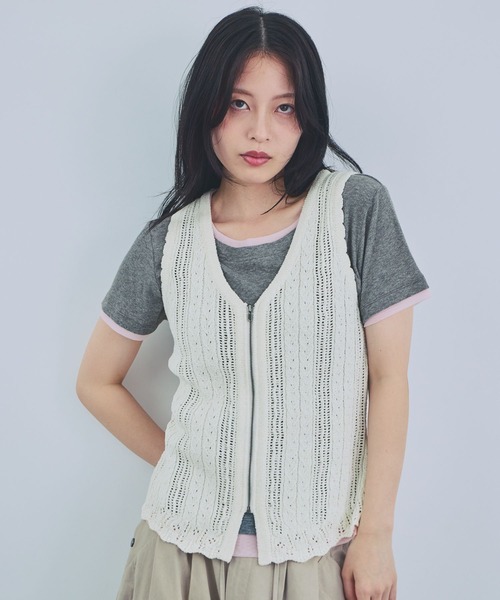 JEANASIS（ジーナシス）の「スカシアミニットベスト/889751（ベスト・レディース・ホワイト系その他/ブラック系その他/レッド系その他・FREE）」の2枚目の写真