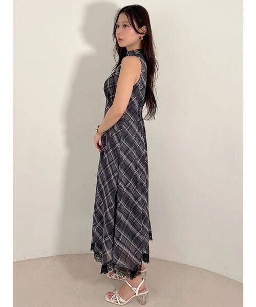 MERCURYDUO(マーキュリーデュオ)の「シアーチェックカッティングワンピース(ワンピース・レディース・チャコールグレー/ベージュ・FREE)」の19枚目の写真