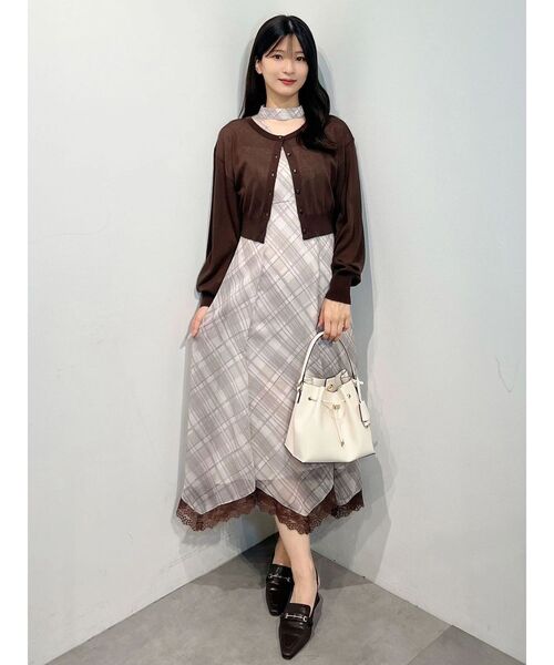 MERCURYDUO（マーキュリーデュオ）の「シアーチェックカッティングワンピース（ワンピース・レディース・チャコールグレー/ベージュ・FREE）」の18枚目の写真